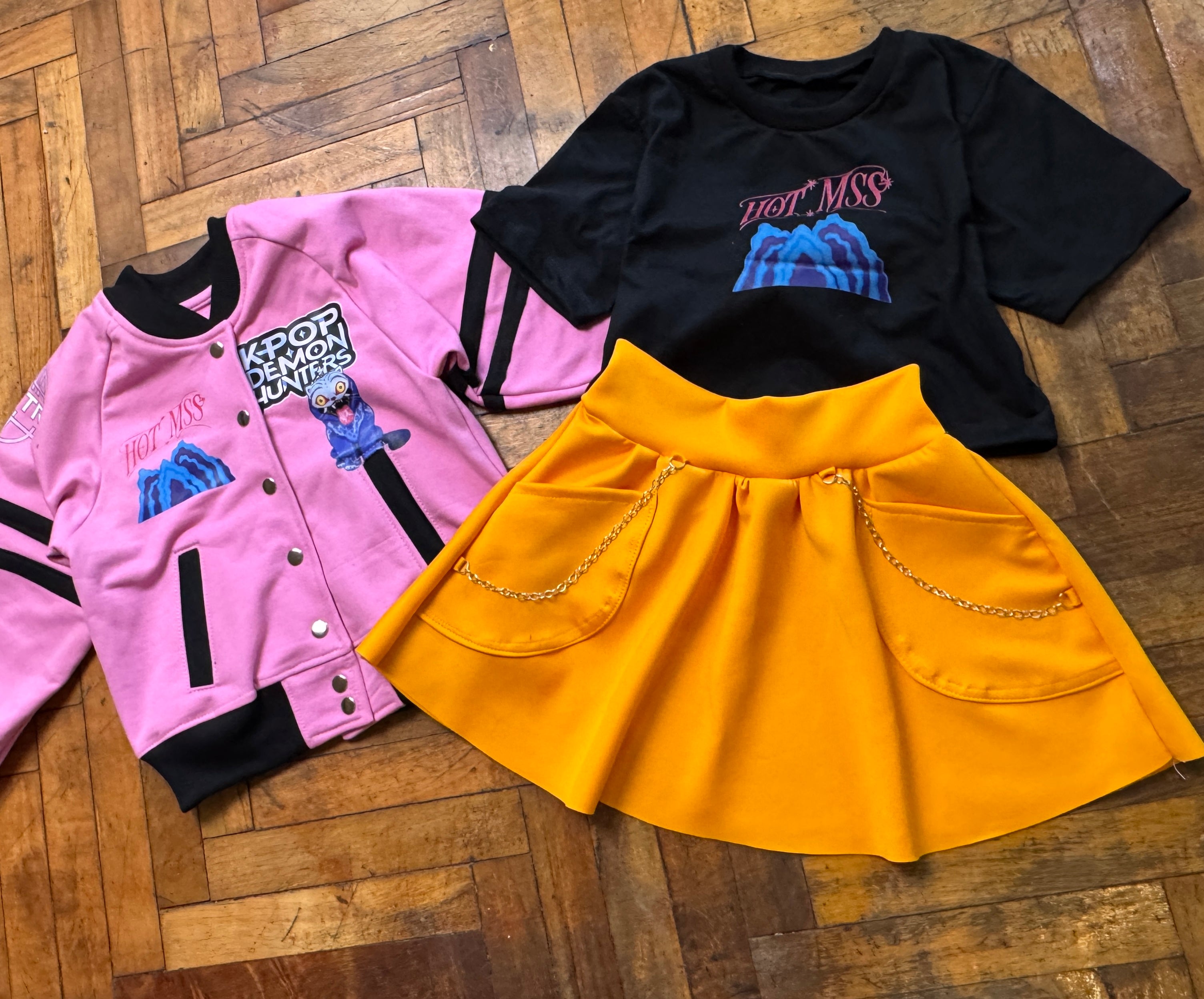 Conjunto Mira Chaqueta+Blusa+Falda/short